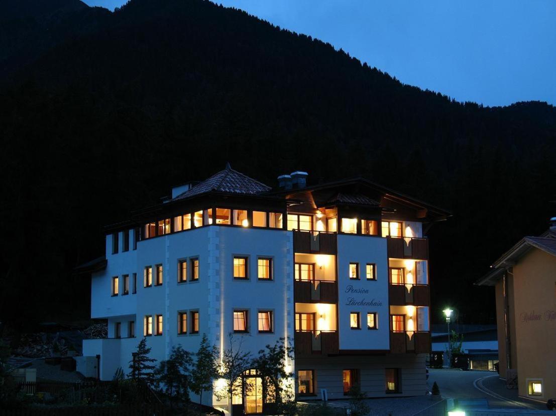 Hotel Laerchenhain Сан-Валентино-алла-Мута Экстерьер фото